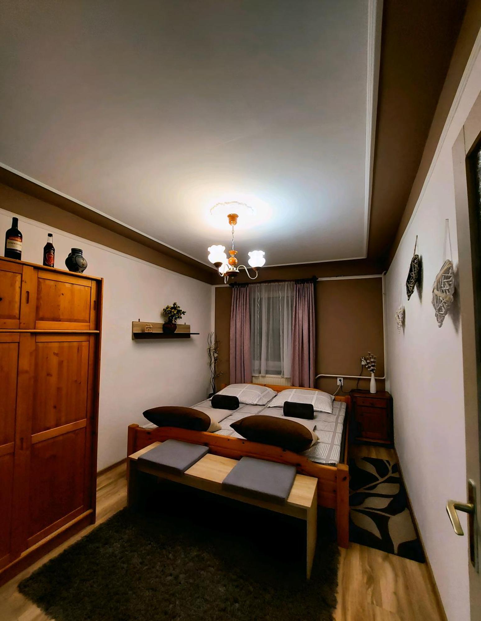 Kata Vendeghaz Apartment Satoraljaujhely Exterior photo